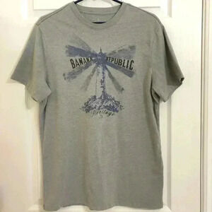 Banana Republic Grey Graphic Tee  NWOT Size Medium